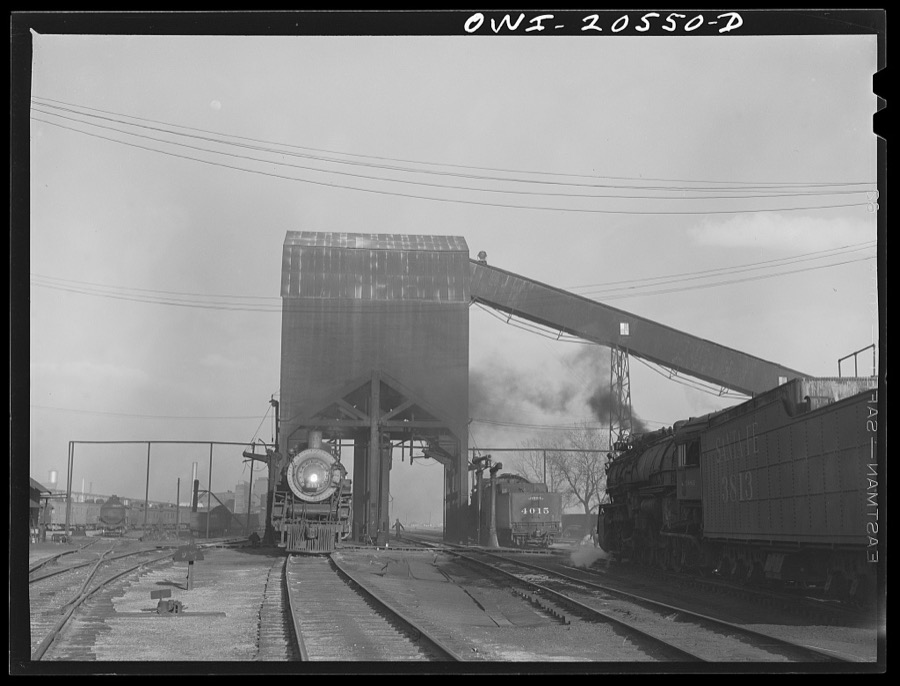 Clovis, New Mexico. Roundhouse and coal chute on the Atchison, Topeka and Santa Fe Railroad