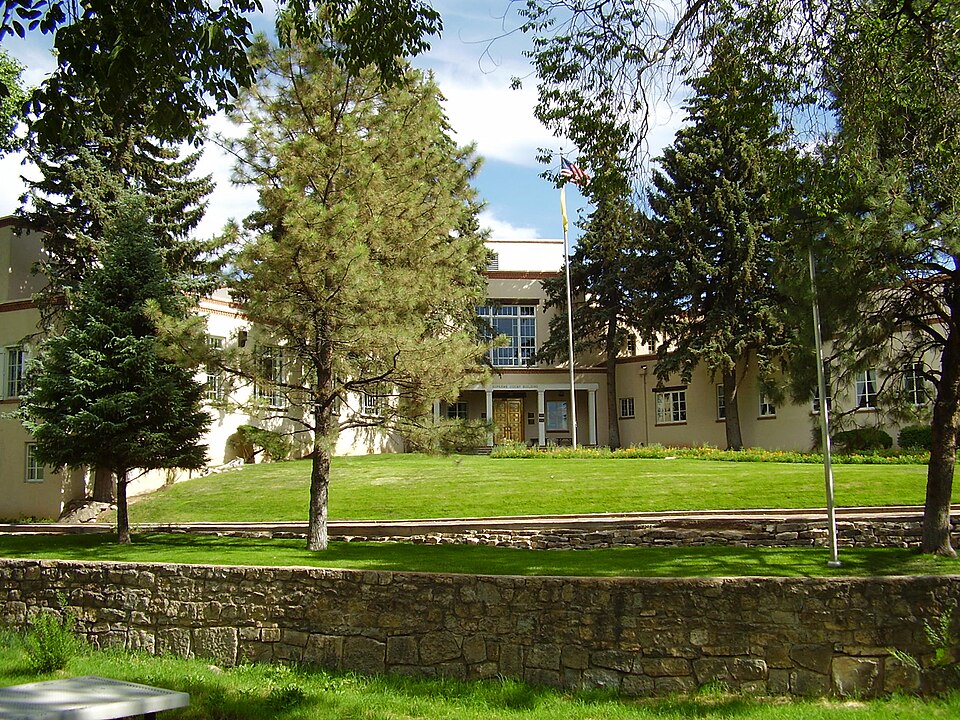 Photograph of New Mexico Supreme Court Building