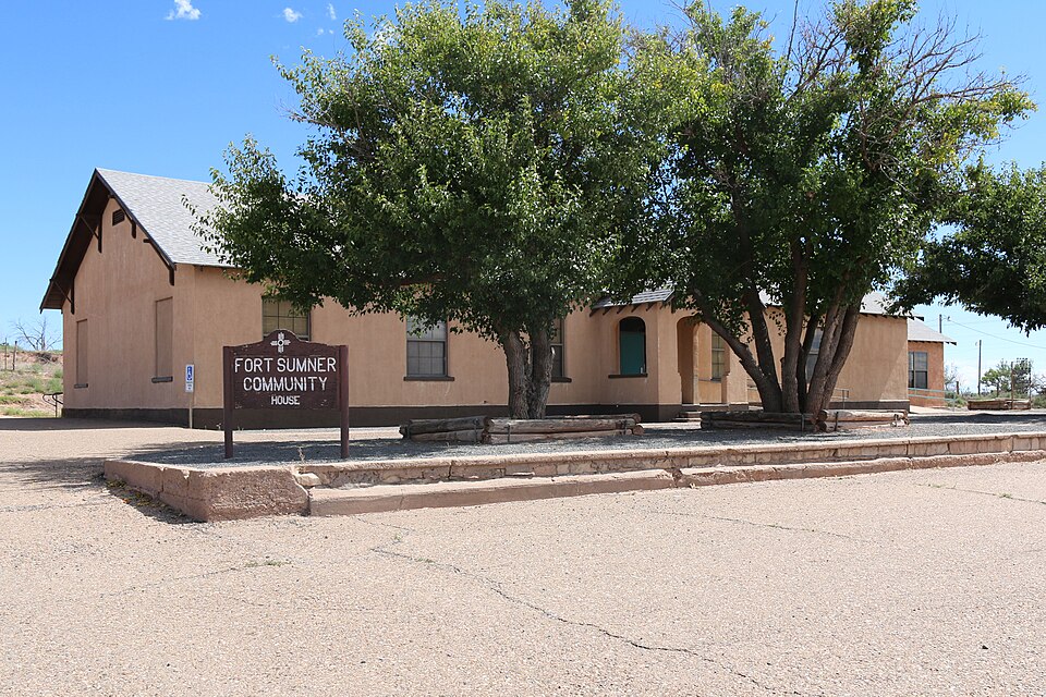 Photograph of Fort Sumner Community House