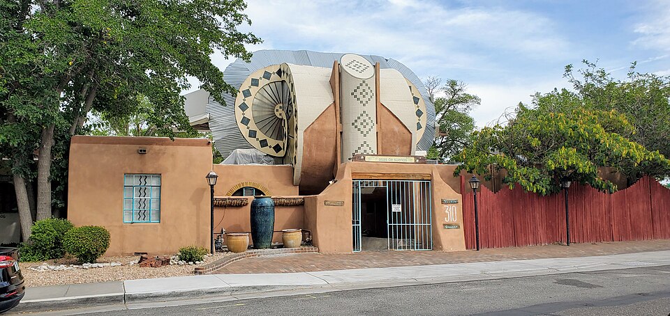 Photograph of J.R. Willis House and La Miradora Apartments