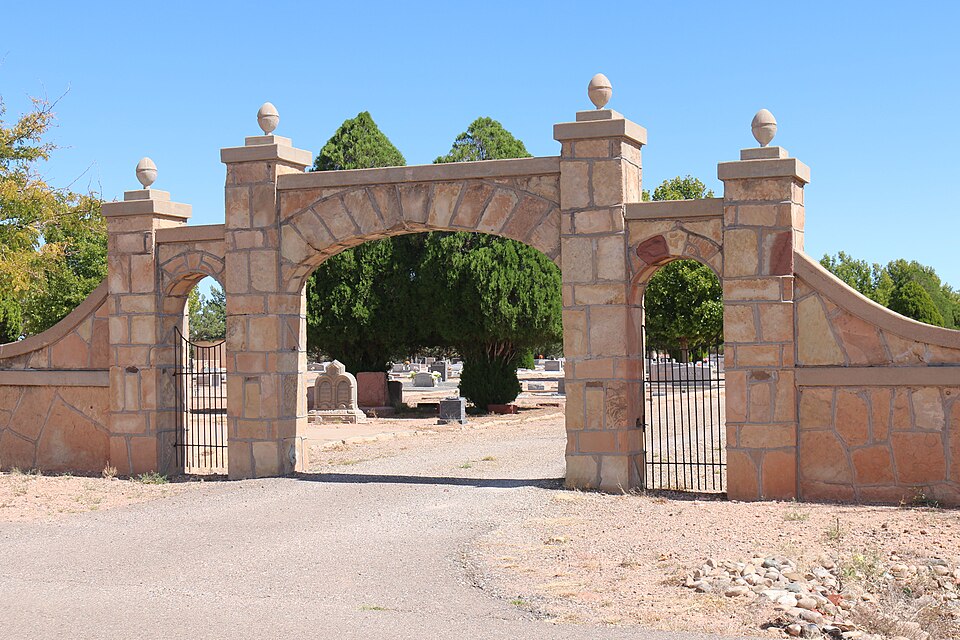 Photograph of Fort Sumner Cemetery Wall and Entry