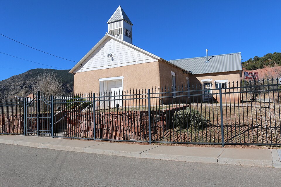Photograph of Holy Child Church