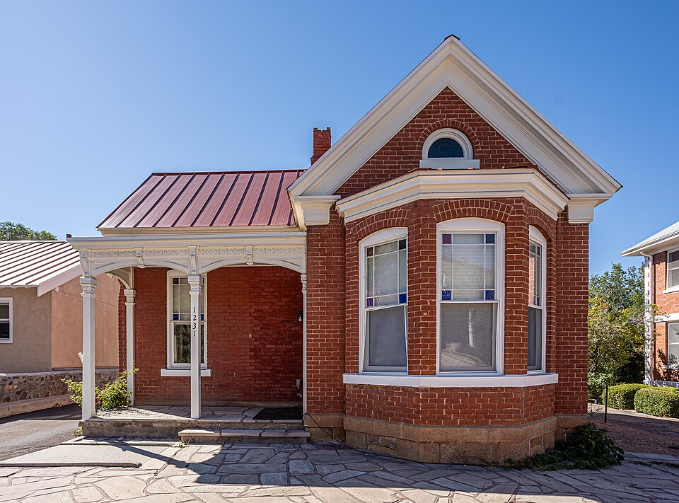 Photograph of Digneo-Valdes House