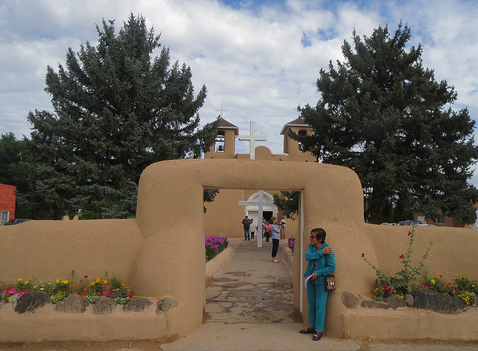 Photograph of Ranchos de Taos Plaza