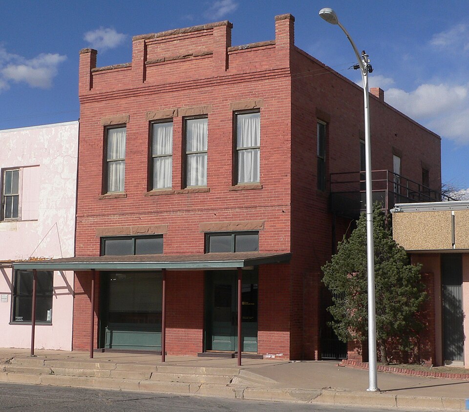 Photograph of Bank of Portales