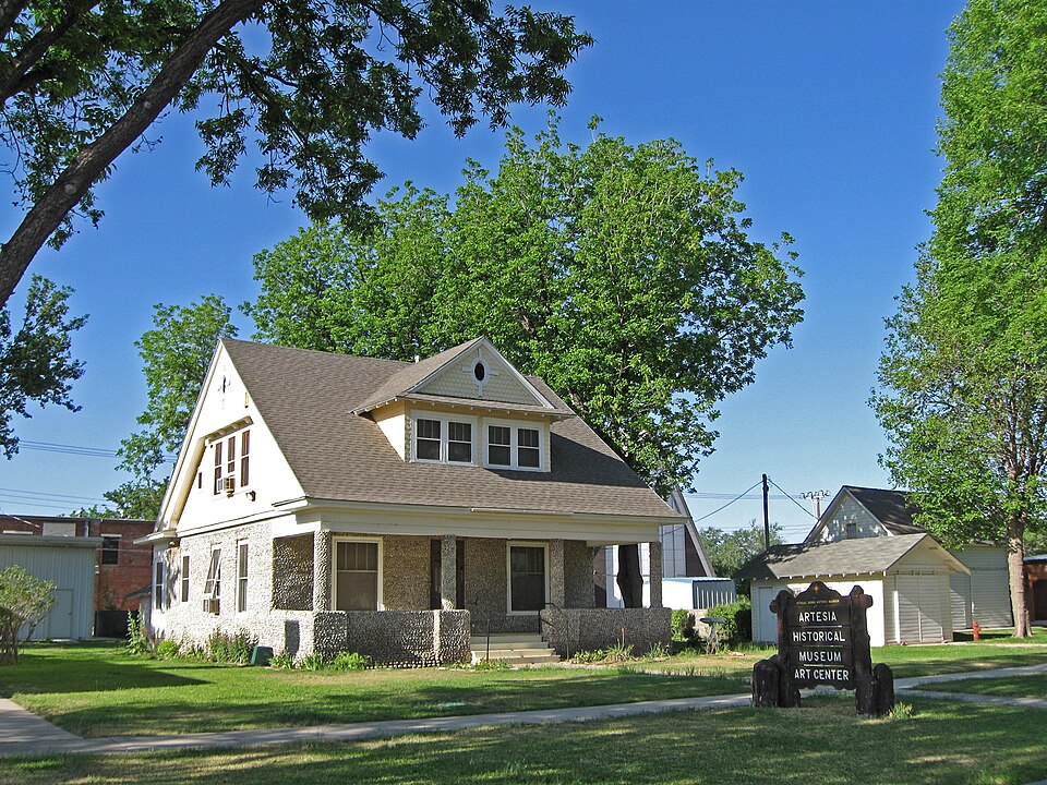 Photograph of Moore-Ward Cobblestone House