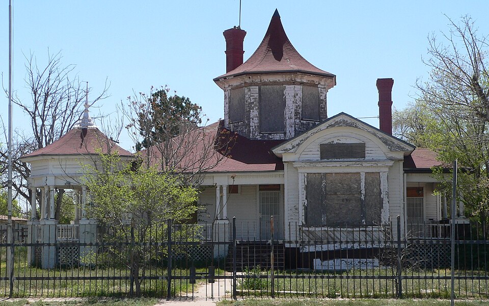 Photograph of Saunders-Crosby House