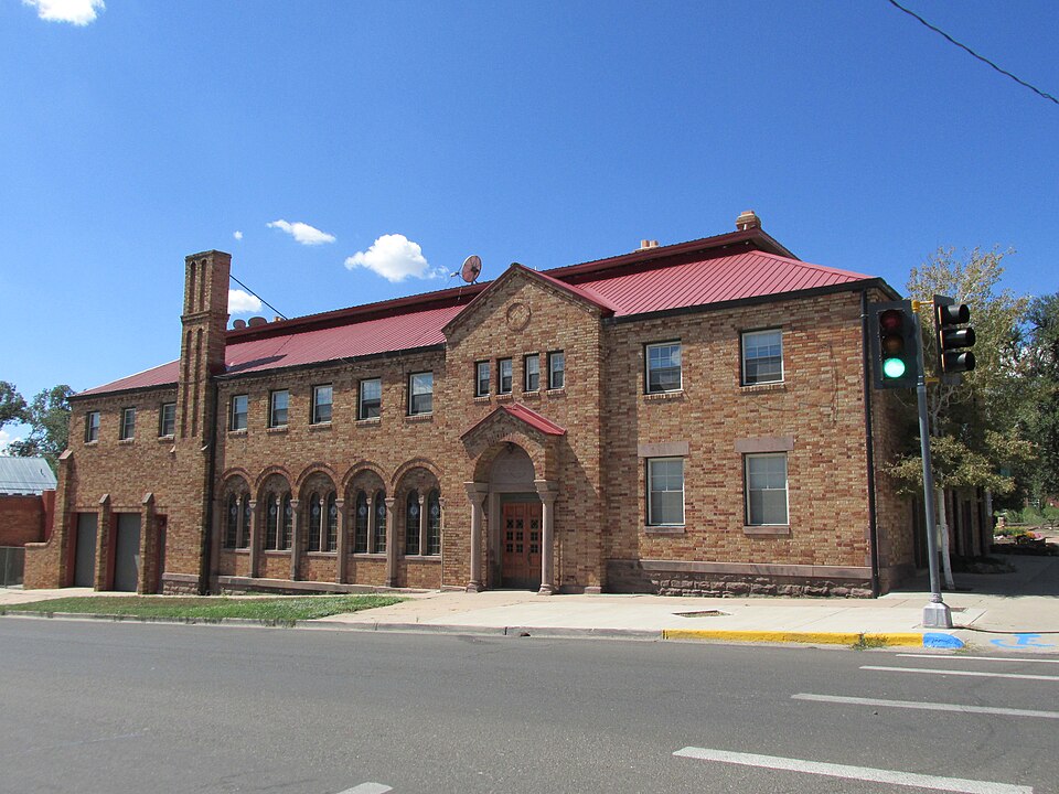 Photograph of Johnsen Mortuary
