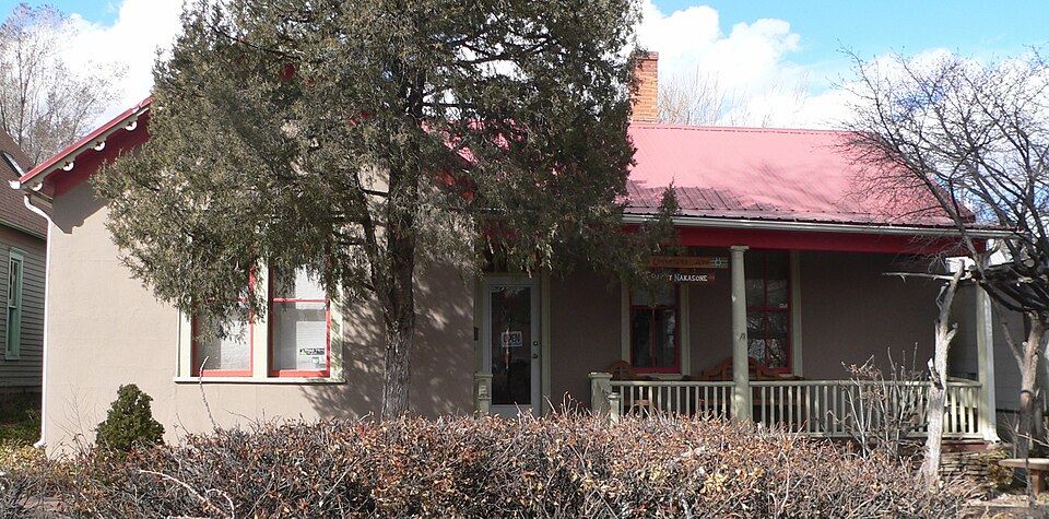 Photograph of House at 508 University