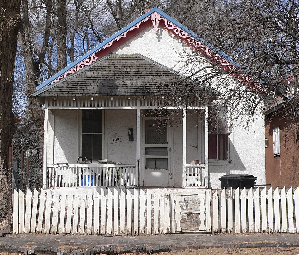 Photograph of House at 1116 Columbia