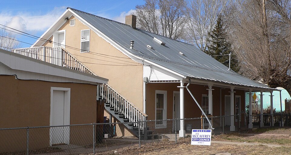 Photograph of House at 933 12th