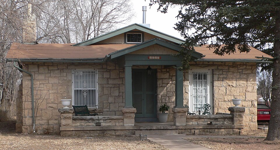 Photograph of House at 1616 8th