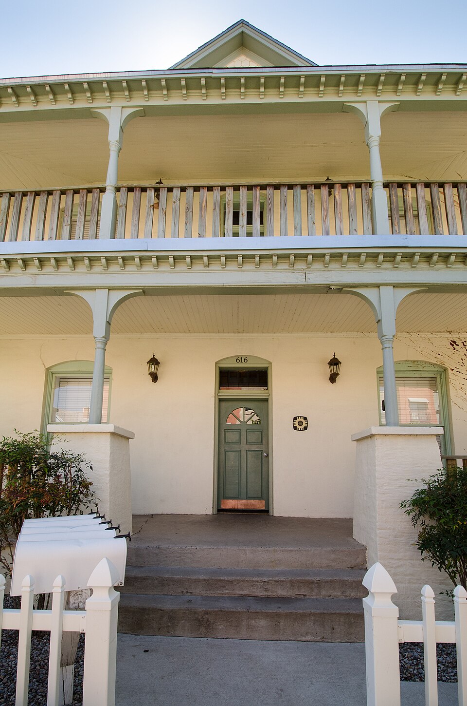Photograph of Newlander Apartments