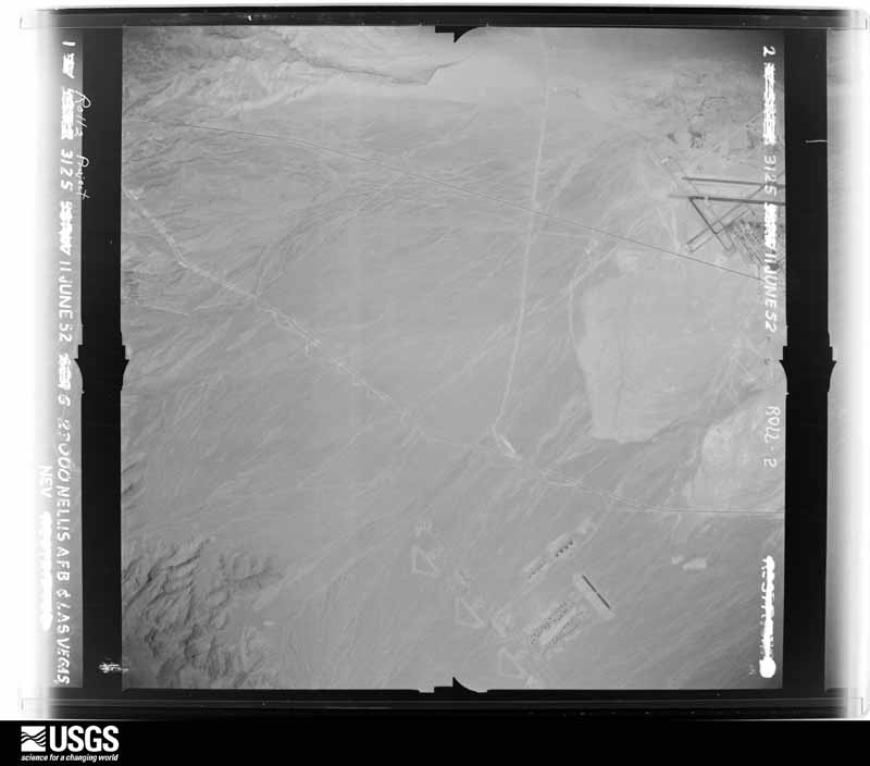 U.S. Geological Survey aerial photograph, 1952-06-11, scale 1:50440