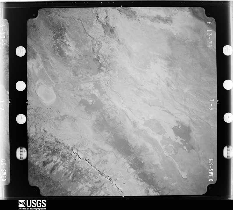 U.S. Geological Survey aerial photograph, 1971-06-13, scale 1:20500