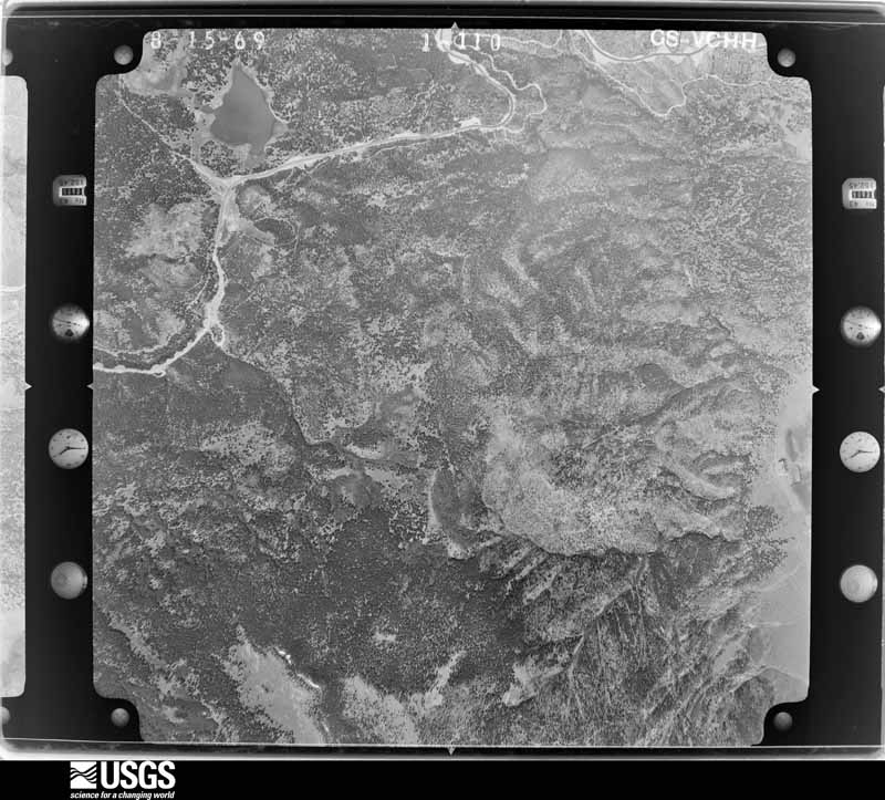 U.S. Geological Survey aerial photograph, 1969-08-16, scale 1:30000