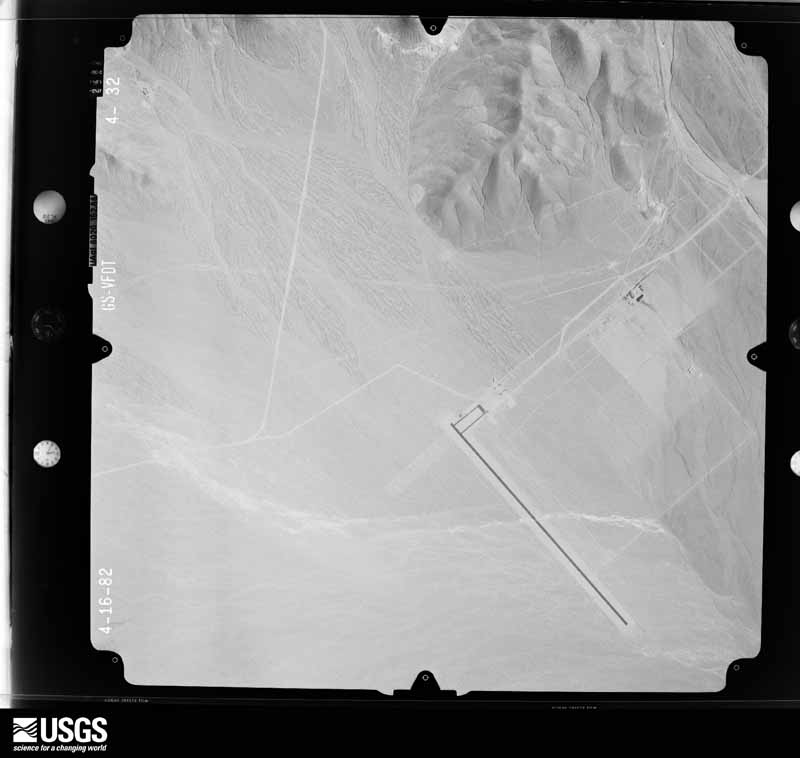 U.S. Geological Survey aerial photograph, 1982-04-16, scale 1:20000
