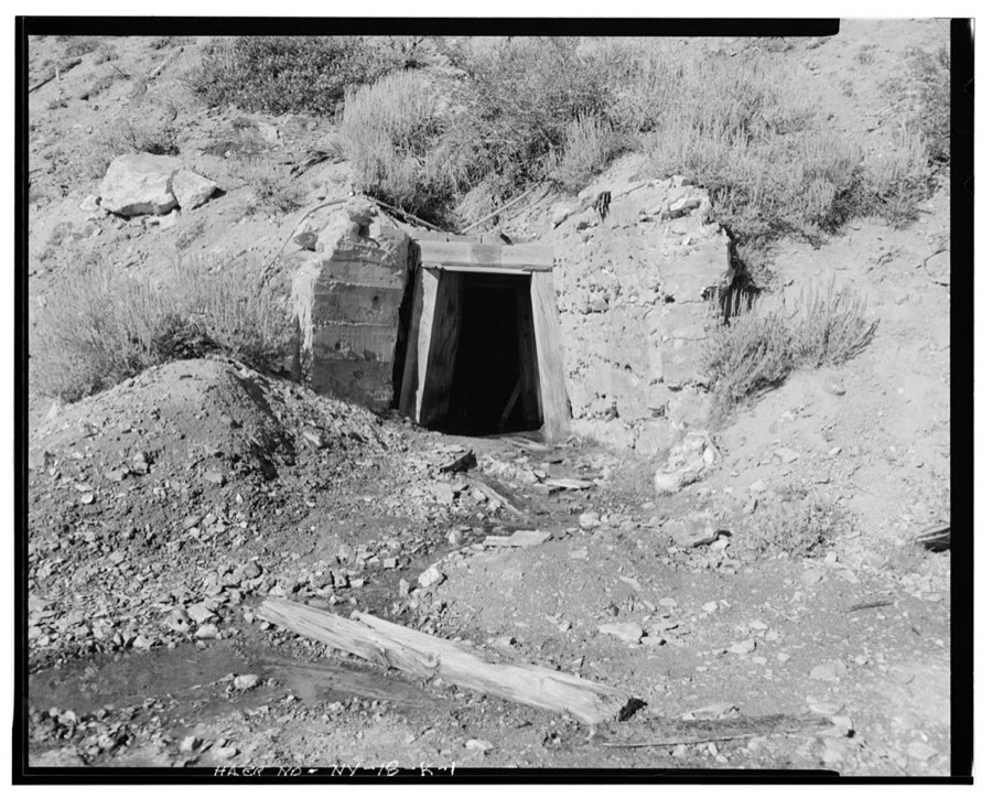 Nevada Lucky Tiger Mill & Mine, Hatch Adit, East slope of Buckskin Mountain, Paradise Valley, Humboldt County, NV