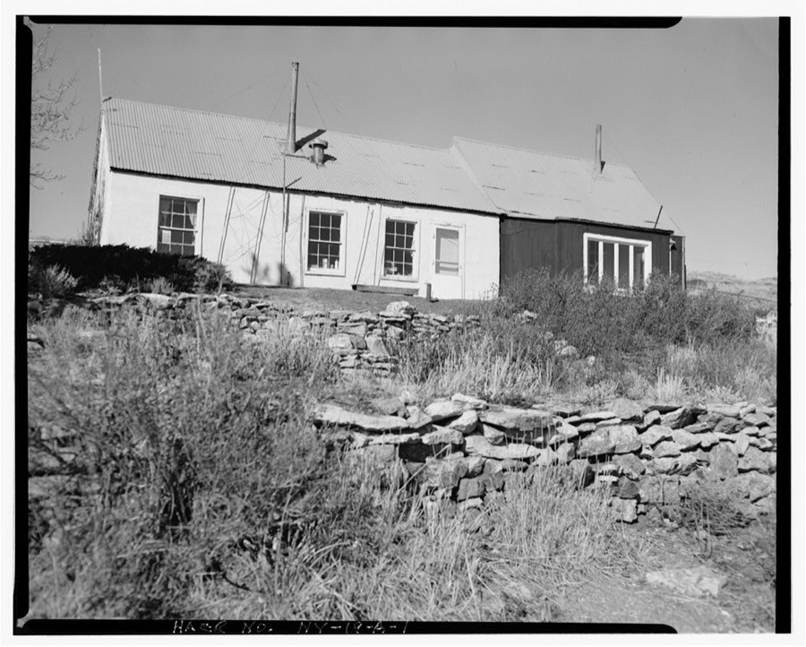 Bell Family Residence, House, East slope of Buckskin Mountain, Paradise Valley, Humboldt County, NV