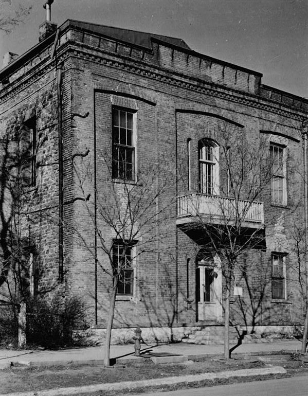 Photograph of Lincoln County Courthouse