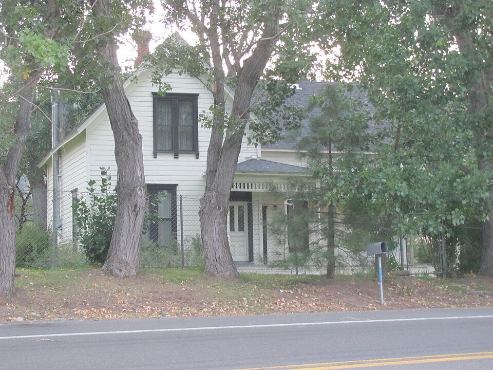 Photograph of Lakeview House