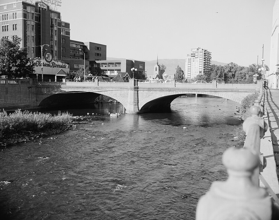 Photograph of Virginia Street Bridge