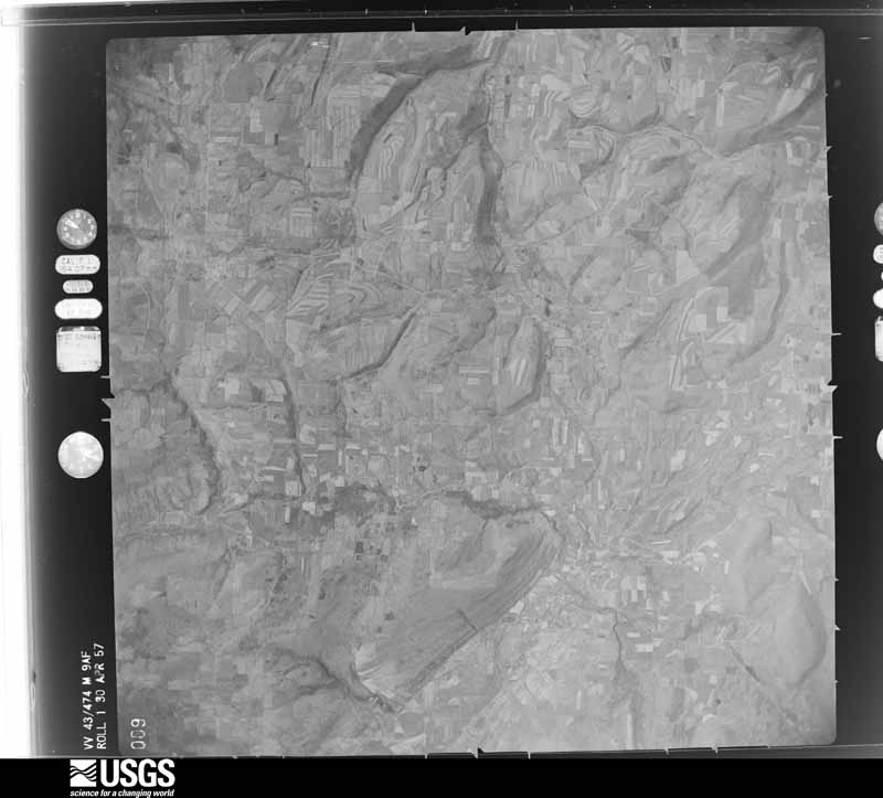 U.S. Geological Survey aerial photograph, 1957-04-30, scale 1:60000