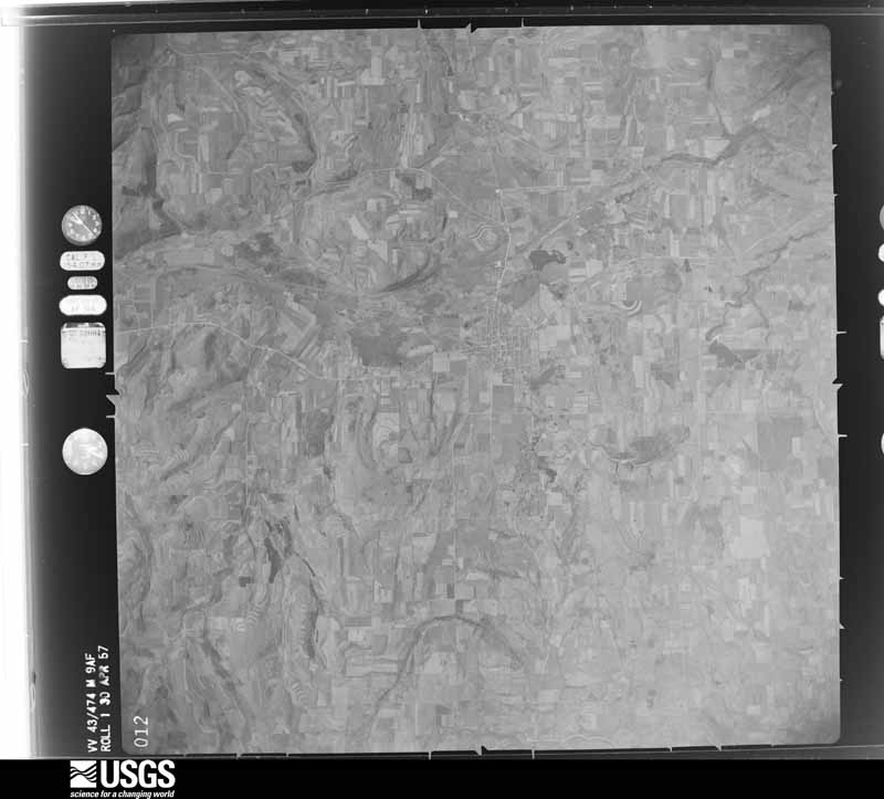 U.S. Geological Survey aerial photograph, 1957-04-30, scale 1:60000