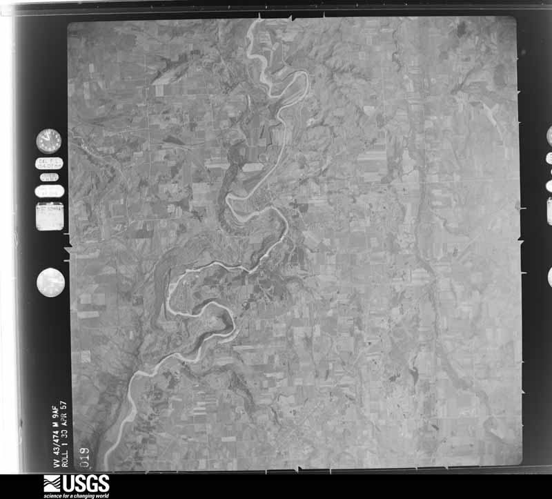 U.S. Geological Survey aerial photograph, 1957-04-30, scale 1:60000