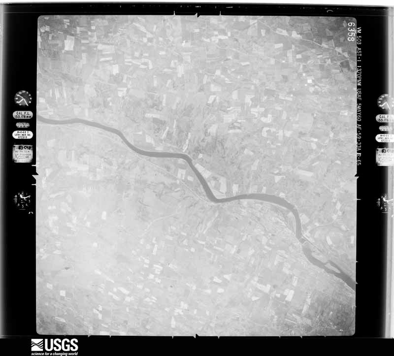 U.S. Geological Survey aerial photograph, 1960-05-01, scale 1:60000