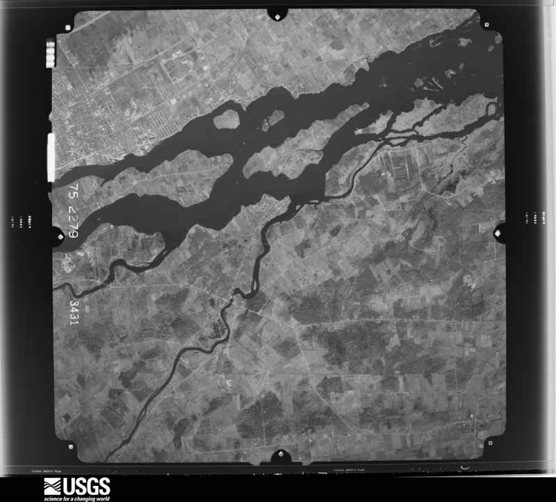 U.S. Geological Survey aerial photograph, 1975-11-06, scale 1:65000