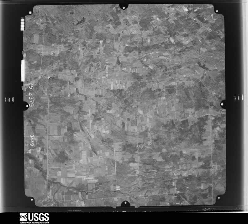 U.S. Geological Survey aerial photograph, 1975-11-06, scale 1:64000