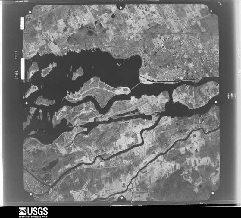 U.S. Geological Survey aerial photograph, 1975-11-06, scale 1:64000