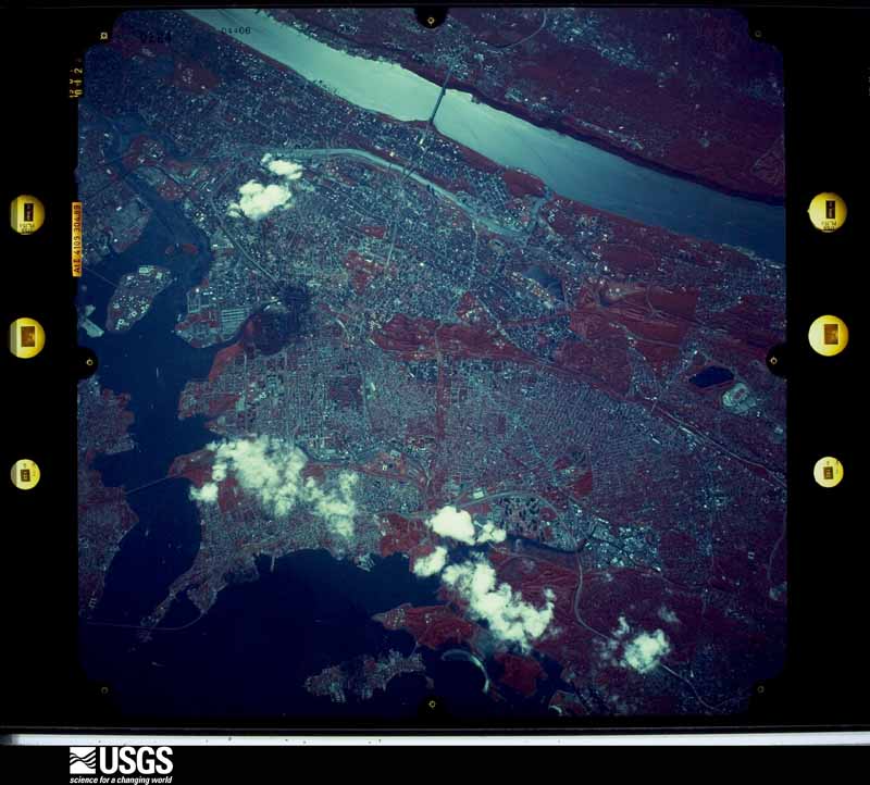 U.S. Geological Survey aerial photograph, 1992-06-16, scale 1:66000