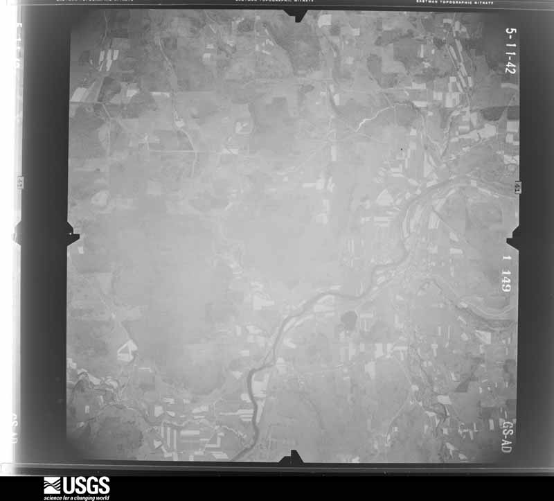 U.S. Geological Survey aerial photograph, 1942-05-11, scale 1:43100