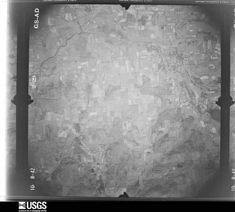 U.S. Geological Survey aerial photograph, 1942-10-08, scale 1:43100