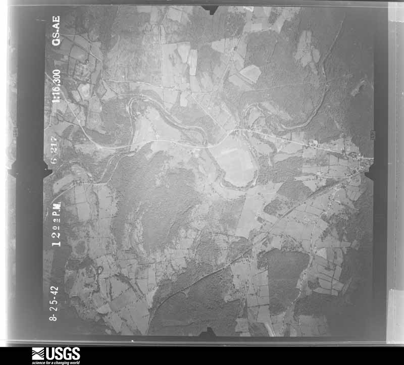 U.S. Geological Survey aerial photograph, 1942-08-25, scale 1:16300