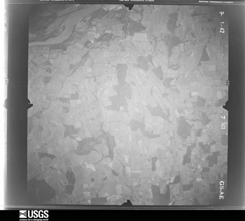 U.S. Geological Survey aerial photograph, 1942-09-01, scale 1:27200