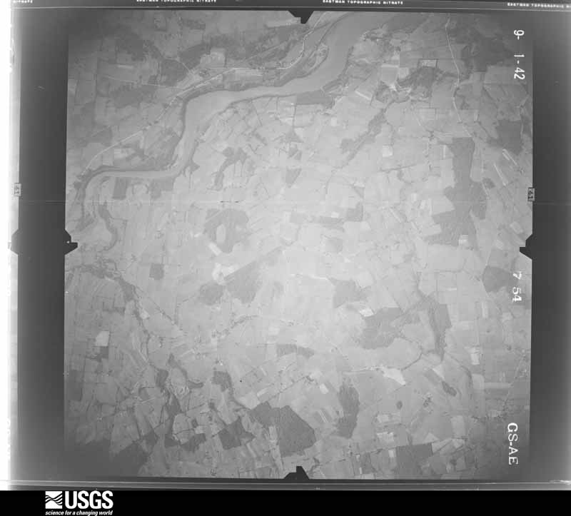 U.S. Geological Survey aerial photograph, 1942-09-01, scale 1:27200