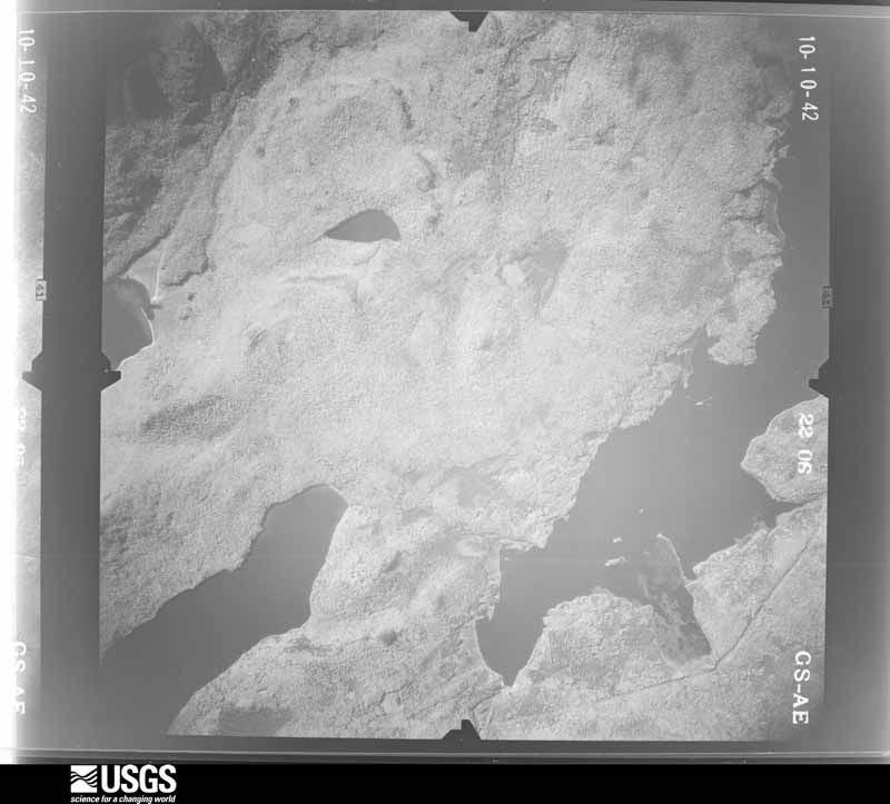 U.S. Geological Survey aerial photograph, 1942-10-10, scale 1:27200