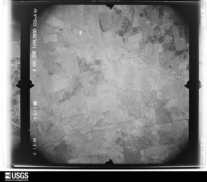 U.S. Geological Survey aerial photograph, 1944-04-13, scale 1:16300