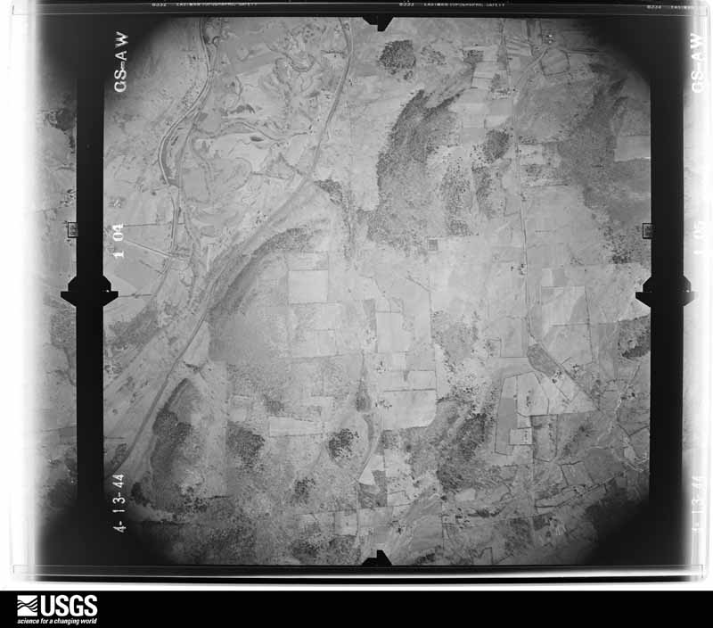 U.S. Geological Survey aerial photograph, 1944-04-13, scale 1:16300