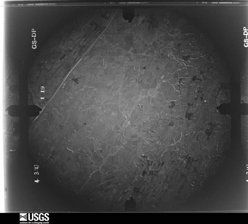 U.S. Geological Survey aerial photograph, 1947-04-03, scale 1:35400