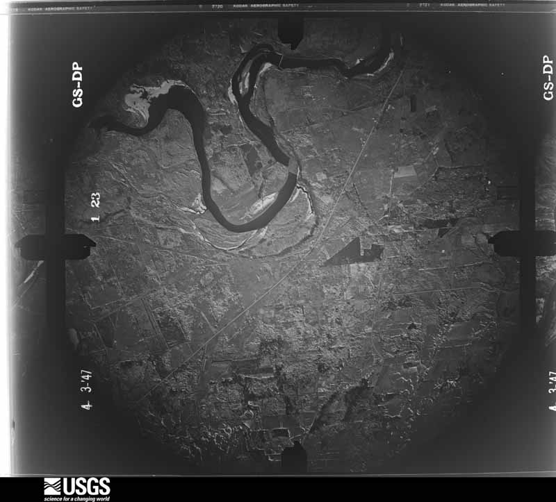U.S. Geological Survey aerial photograph, 1947-04-03, scale 1:35400