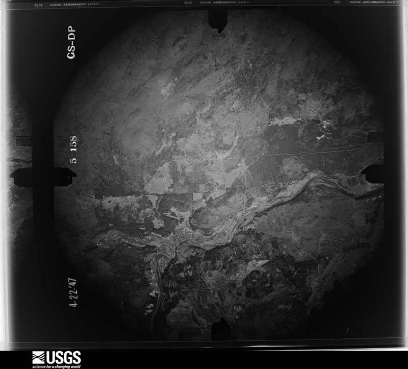 U.S. Geological Survey aerial photograph, 1947-04-22, scale 1:35400