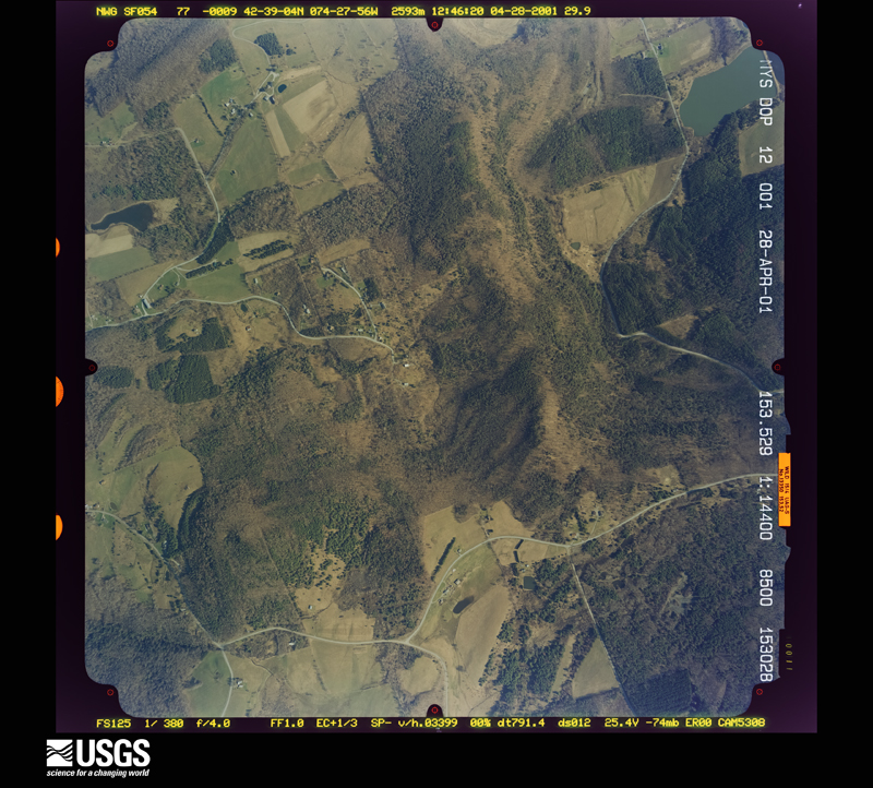 U.S. Geological Survey aerial photograph, 2001-04-28, scale 1:14400