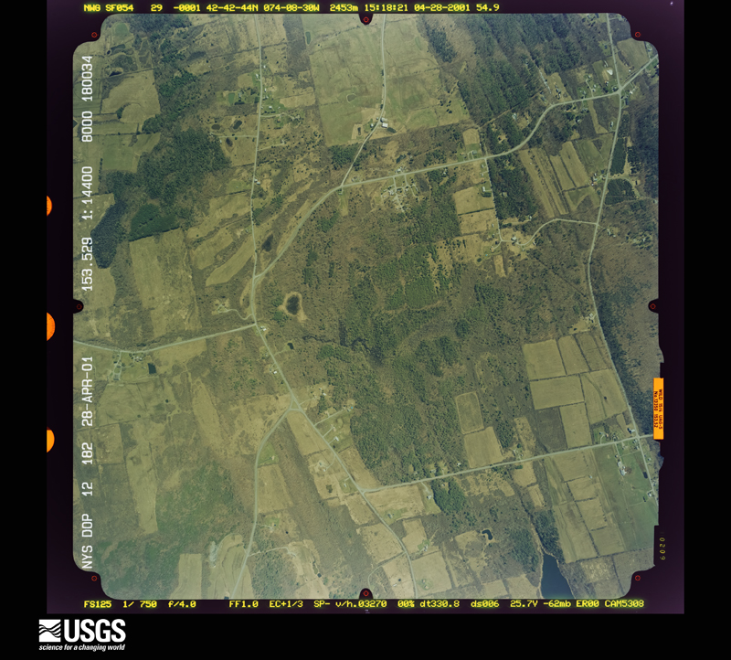 U.S. Geological Survey aerial photograph, 2001-04-28, scale 1:14400