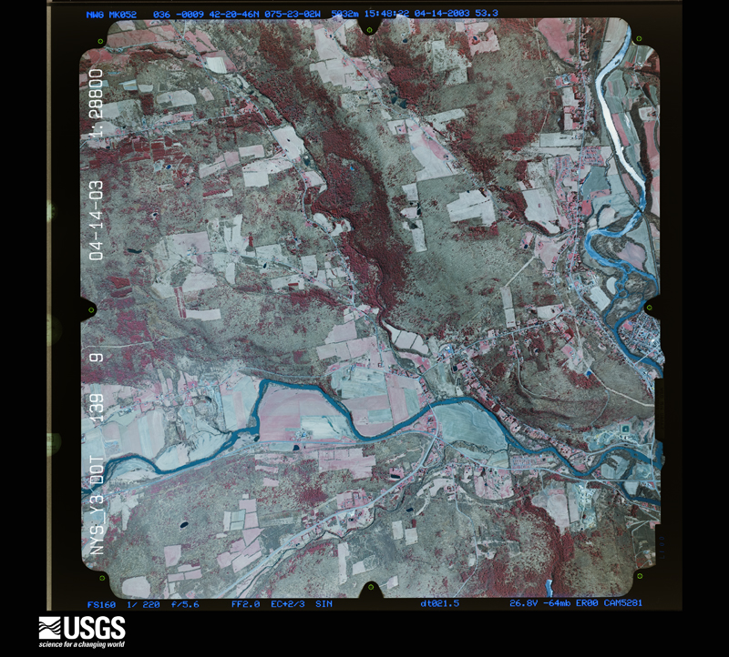 U.S. Geological Survey aerial photograph, 2003-04-14, scale 1:28800