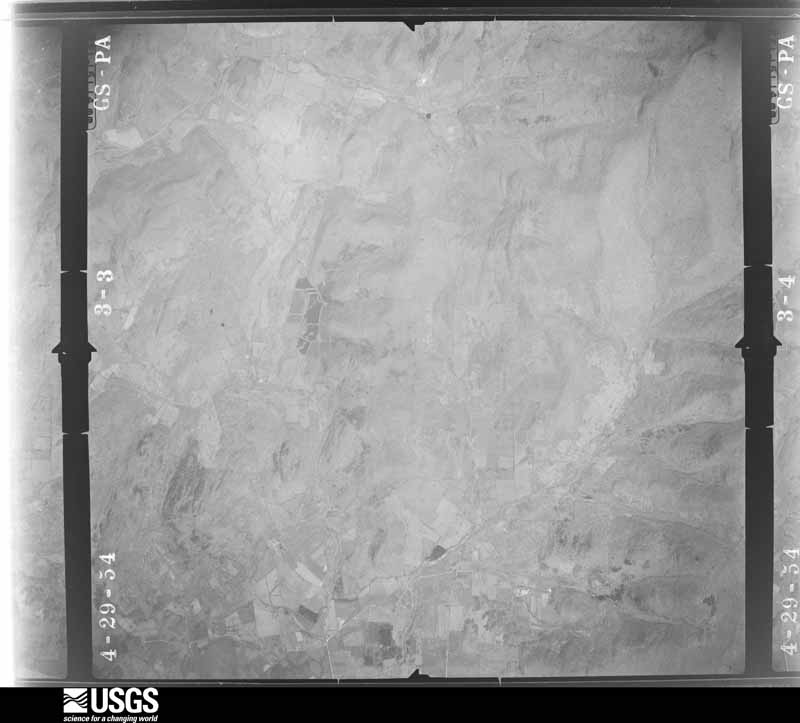 U.S. Geological Survey aerial photograph, 1954-04-29, scale 1:34000