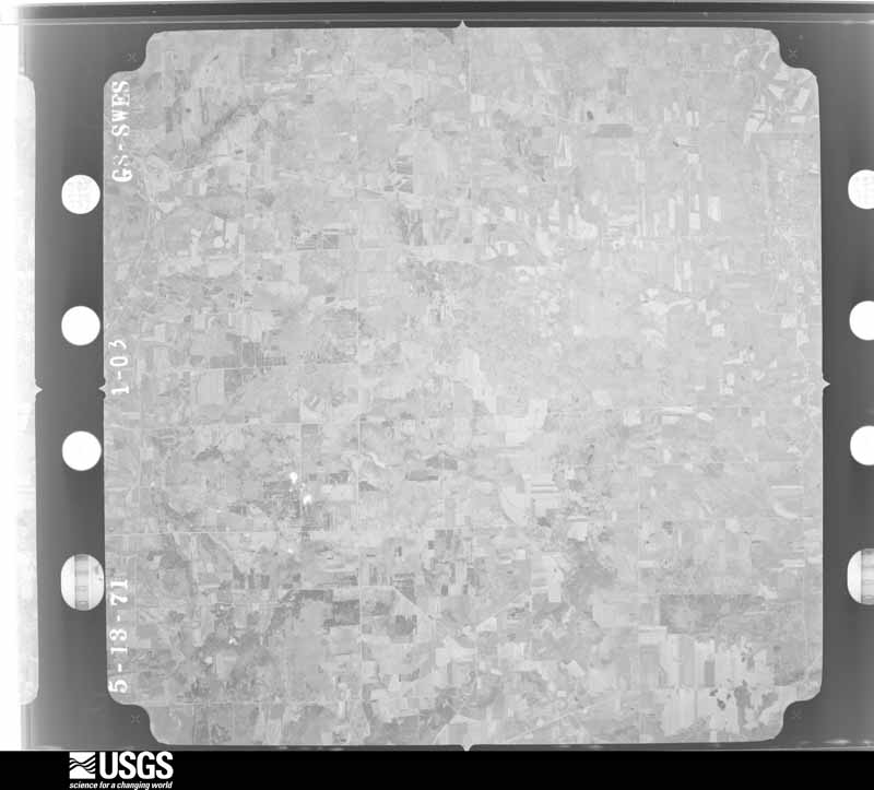 U.S. Geological Survey aerial photograph, 1971-05-13, scale 1:68500